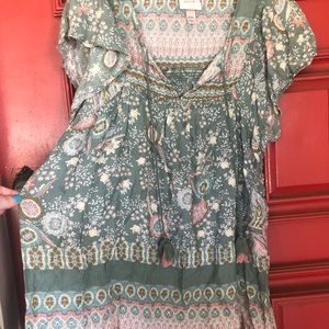 Knox rose light green peasant top bell sleeves